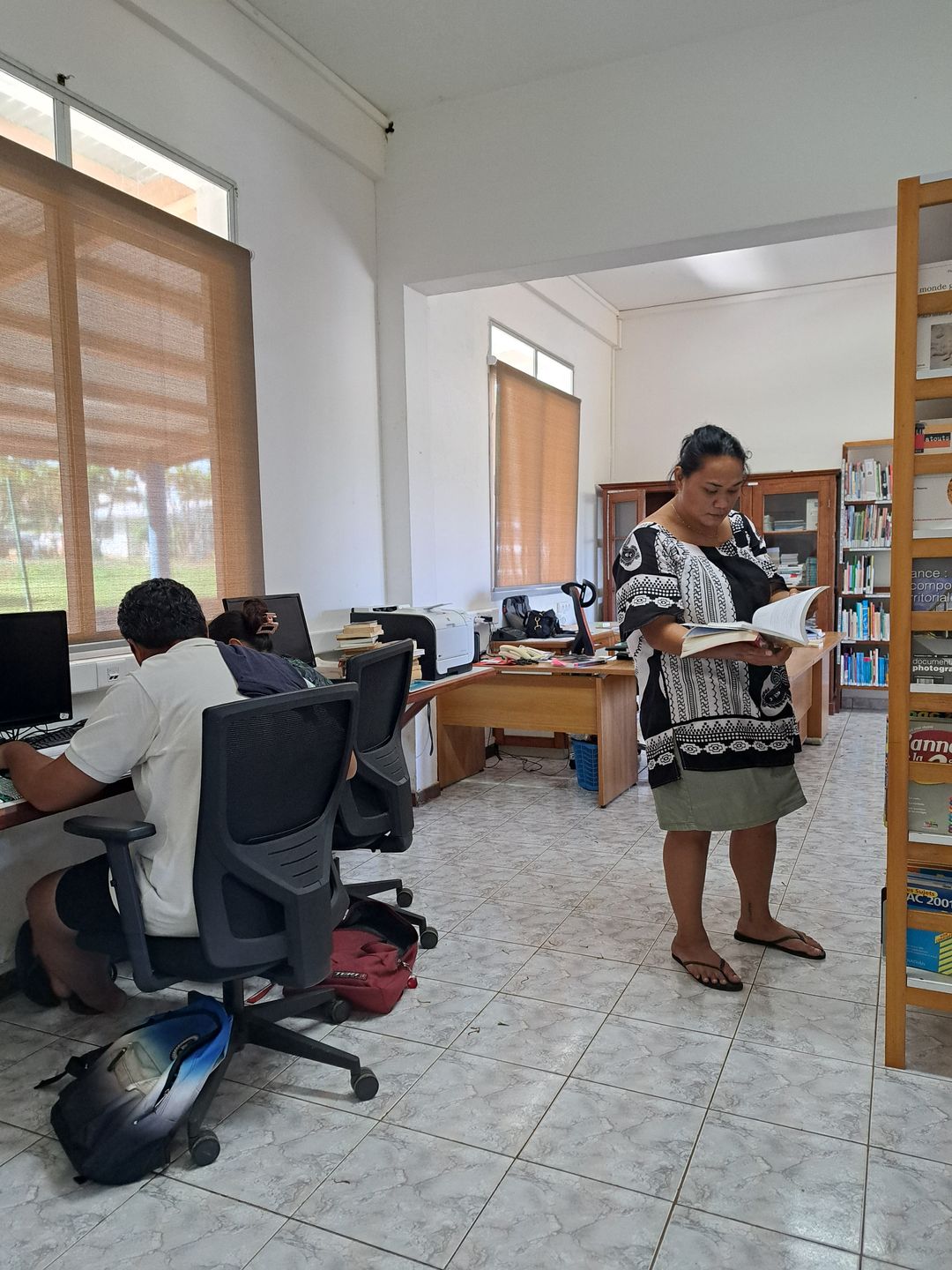 Öffnen Sie das Institutionsbild im Vollbildmodus