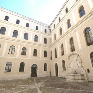 Palazzo De Simone - Piazza Arechi - BCA